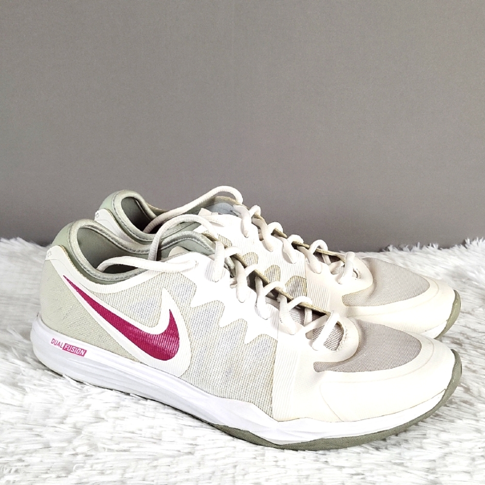 Nike Dual Fusion TR3 Women's White and Pink Running Shoes, Size 8.5 (US)